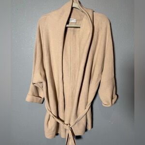 MM. Lafleur 100% Merino Wool Sweater Wrap- M/L‎